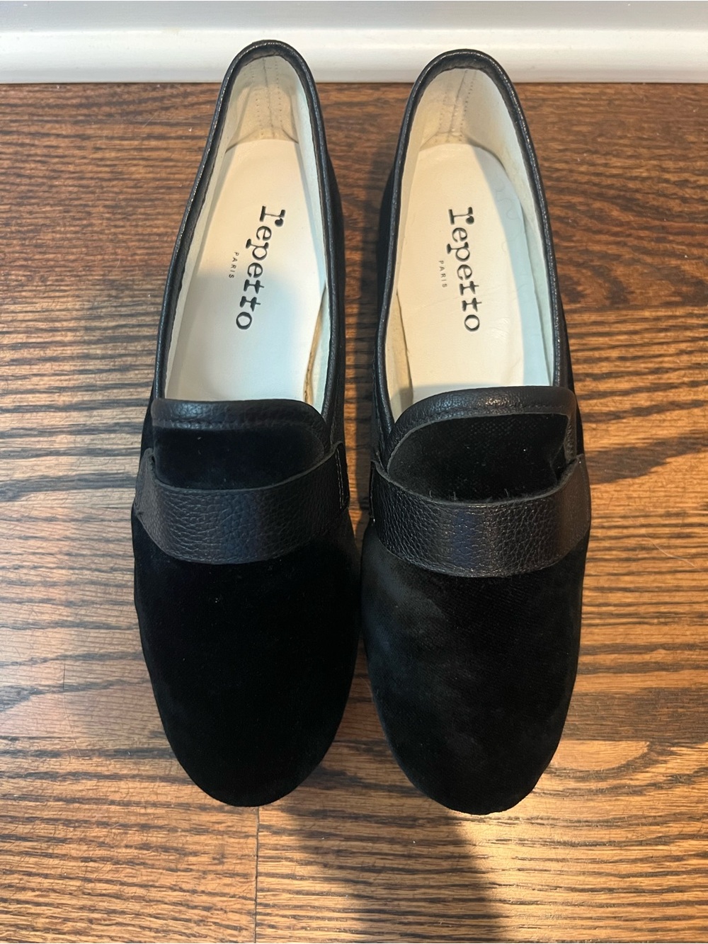 Repetto Michael Black Velvet Loafers Size 37.5 (Fits US 6-6.5)